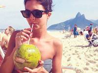 Erfrischung. Einmal Coco Verde trinken und sich in Ipanema verlieben – das gehört zu jedem Rio-Aufenthalt. Foto: Fabíola Carlettis/Blog: cuttingedge.com.pt